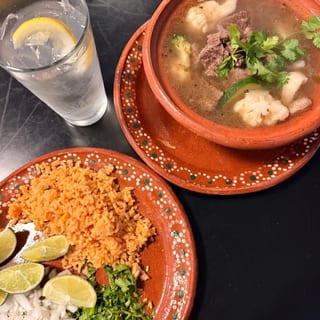 Caldo de Res
